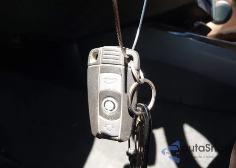 2009 BMW 335I from USA, damaged, VIN WBAWB73509P044876